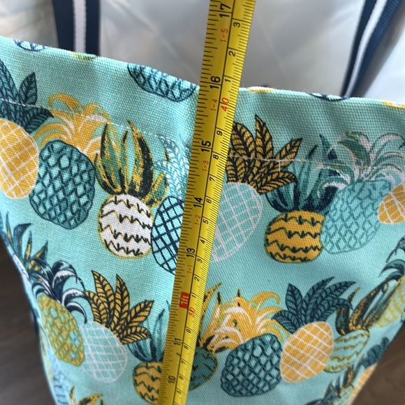 Salt Life Pineapple Paradise Heavyweight Cotton Canvas Beach Tote Bag,Aruba Blue - Picture 10 of 11